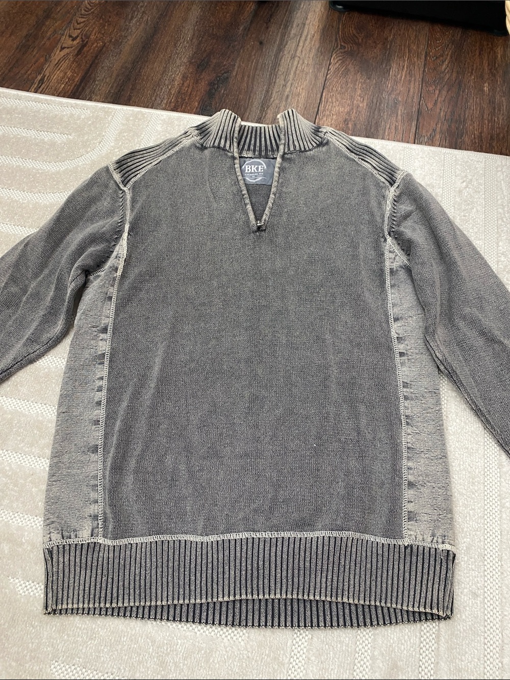BKE Men's Charcoal V-Neck Ribbed Pullover